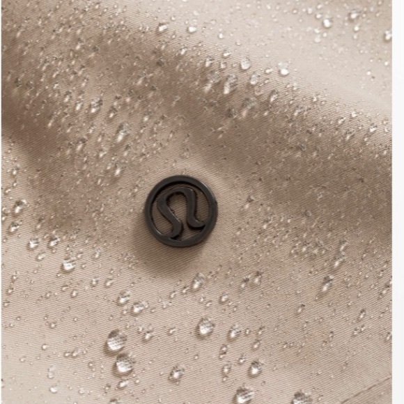 Lululemon Gathering Storm Short Jacket
Sandlot - Picture 10 of 15